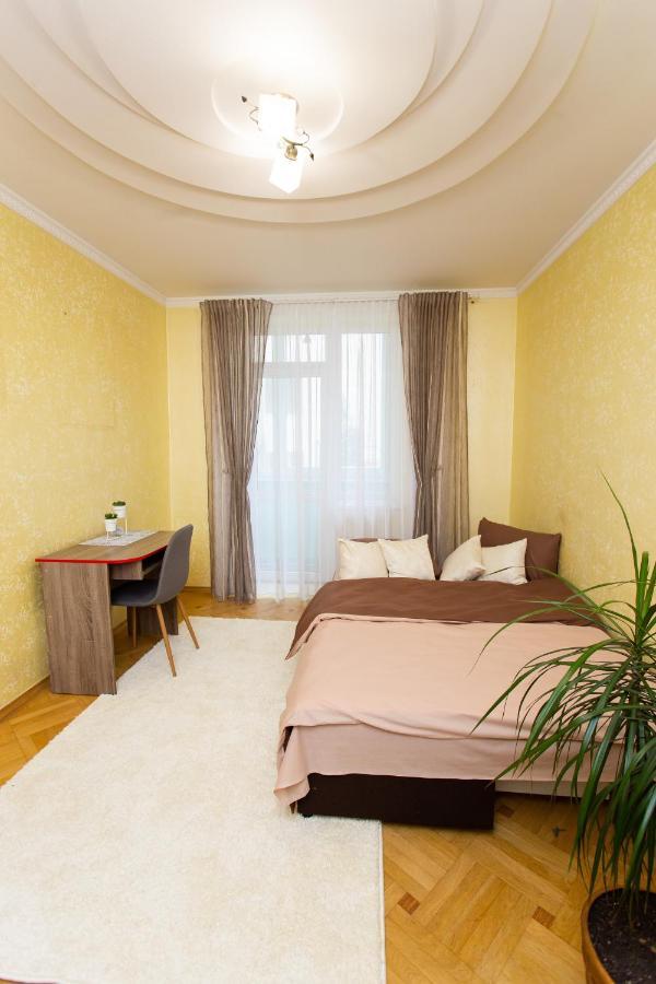 Apartmán Центр. Вулиця Липова. 3 Кімнати Ternopil Exteriér fotografie